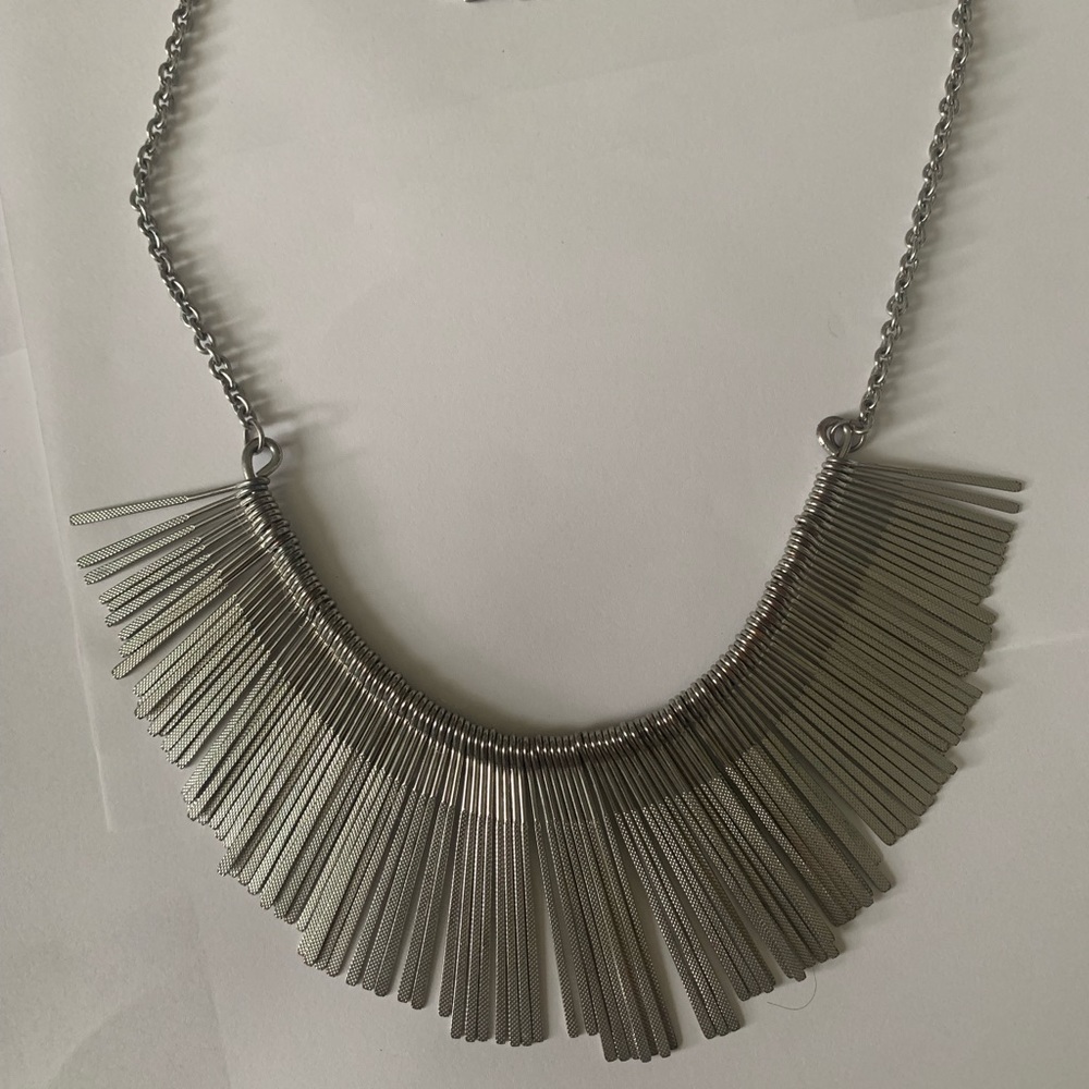 Statement necklace